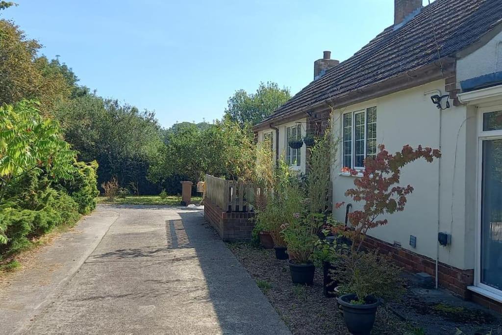 Millfields Cottage And Garden Goxhill  Exterior photo