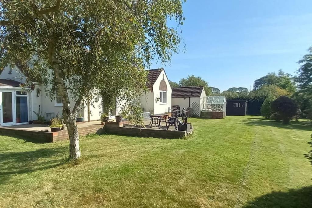 Millfields Cottage And Garden Goxhill  Exterior photo